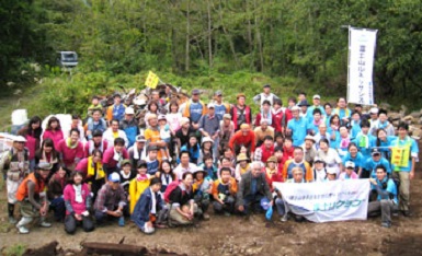 【CSRレポート】グリーが9月28日実施「富士山クリーンツアー」に社員ボランティアを派遣しました